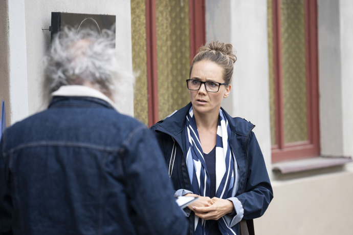 Nekonečný seriál Ulice sleduje dramatické osudy několika spřátelených rodin žijících v sousedství
Nekonečný seriál Ulice sleduje dramatické osudy několika spřátelených rodin žijících v sousedství