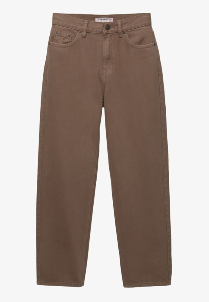 Hnědé džíny na volný čas, PULL&BEAR, 649 Kč

