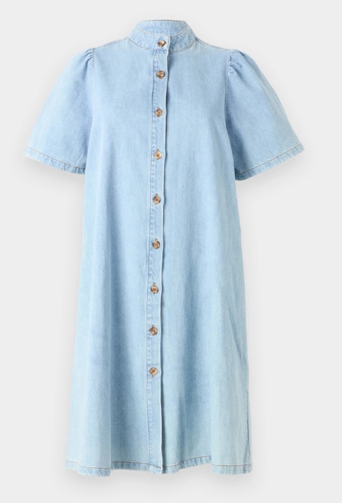 Denimové shift dress, MSCH Copenhagen, 1 944 Kč

