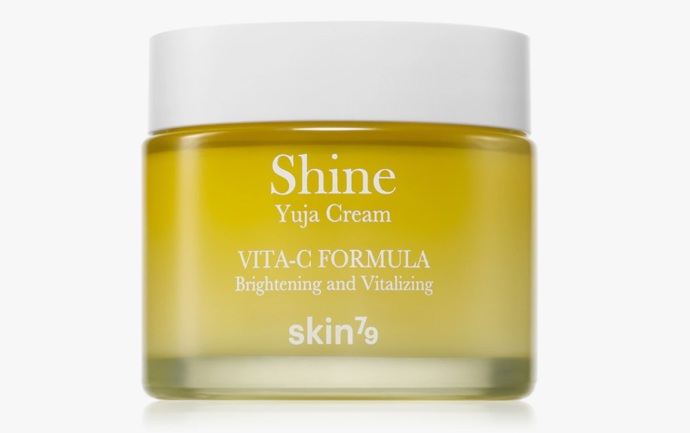 Hydratační a rozjasňující pleťový krém pro pleť s hyperpigmentací, Skin79, 527 Kč
