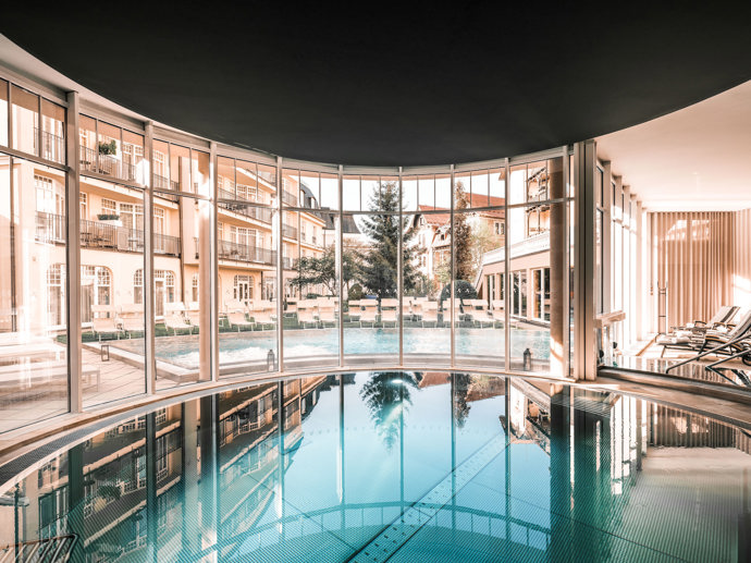 Bazén v hotelu Falkensteiner Bazén v hotelu Falkensteiner