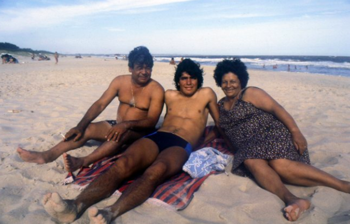 Maradona se svou rodinou
Maradona se svou rodinou