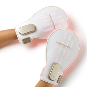 LED maska, Astraeanatura, 12000 Kč

