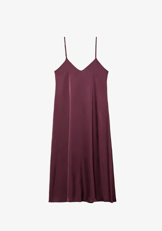 Slip dress šaty, Stradivarius, 699 Kč
