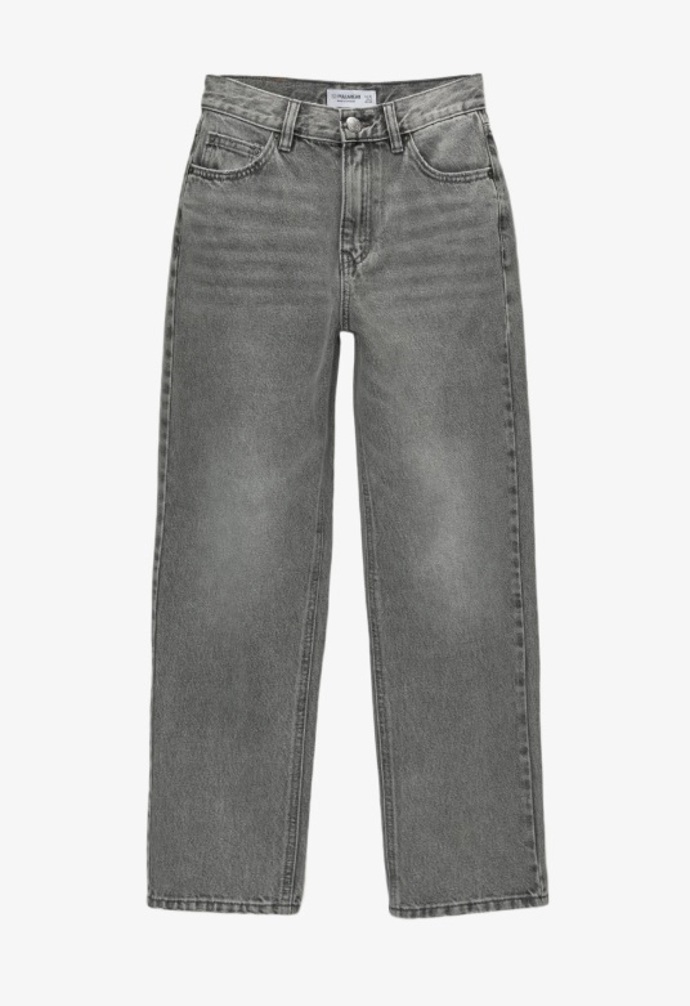 Šedé džíny s rovnými nohavicemi, PULL&BEAR, 649 Kč
