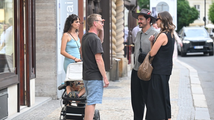 Letos vzal Matěj svou rodinu na karlovarský festival
Letos vzal Matěj svou rodinu na karlovarský festival