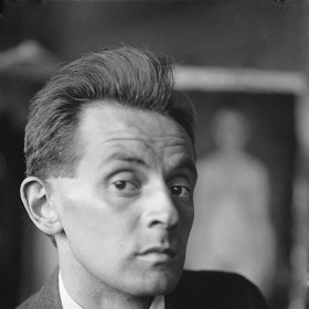 Egon Schiele na dobové fotografii z roku 1918.
