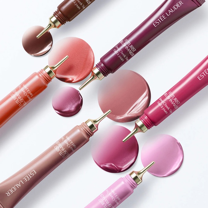 Tvářenka, Estée Lauder, 1400 Kč
Tvářenka, Estée Lauder, 1400 Kč