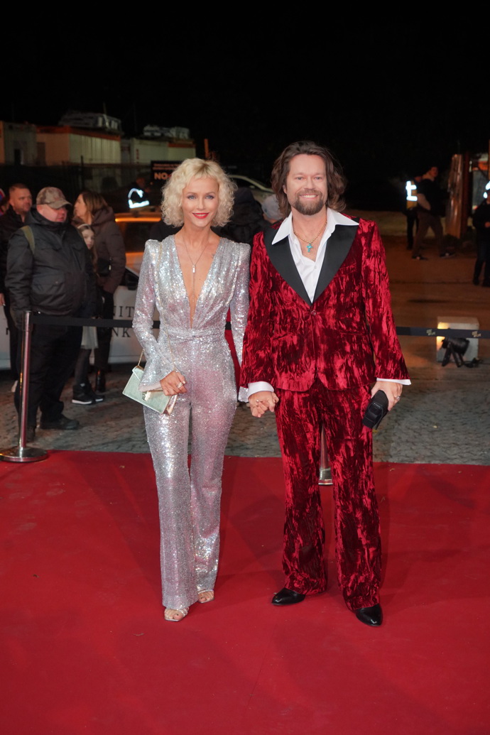Richard Krajčo s manželkou Karin zvolili outfity, které spolu příliš neladily
