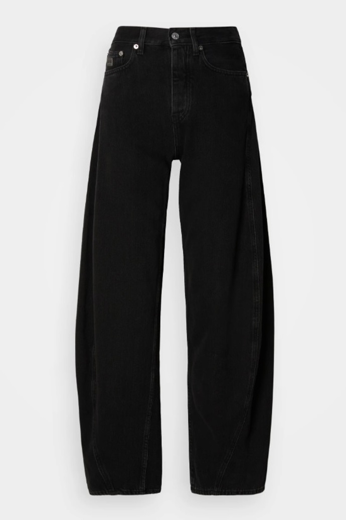 Barell jeans, Tommy Jeans, 2 990 Kč
