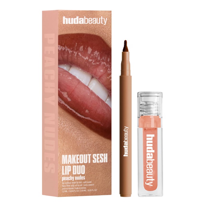 Lesk na rty, Huda Beauty, 950 Kč
Lesk na rty, Huda Beauty, 950 Kč