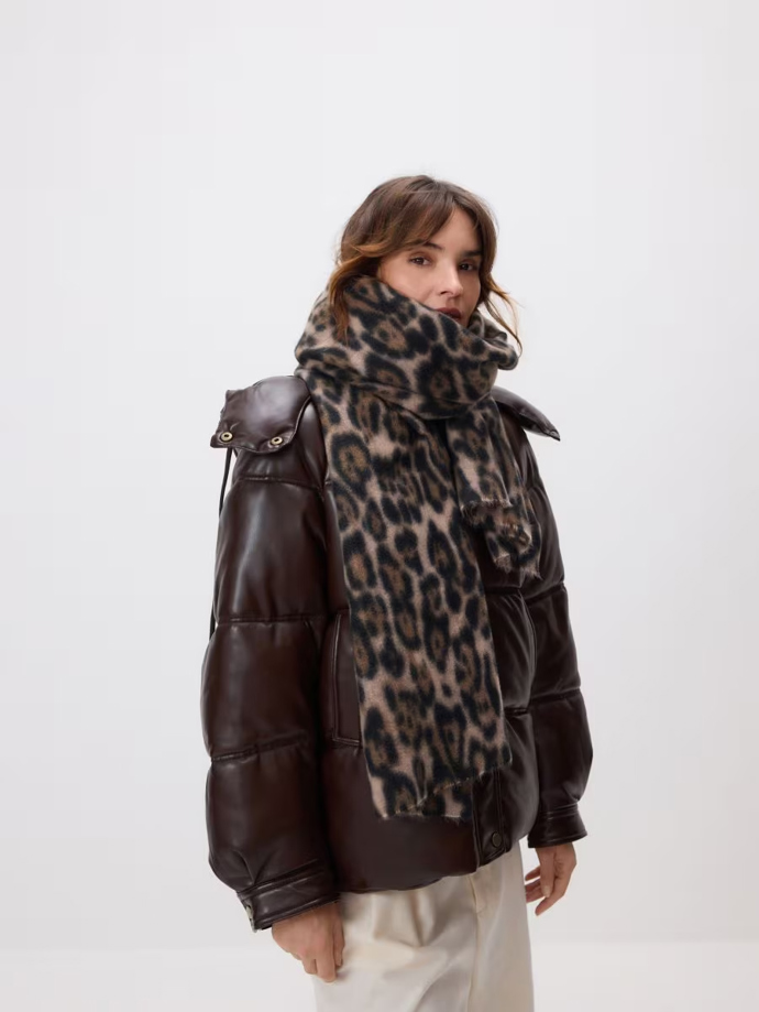 Šála s leopardím vzorem, Reserved, 479 Kč
