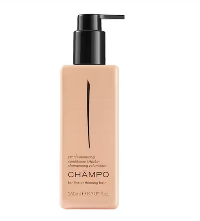 Obnovte objem a chraňte vlasy před lámáním s tímto objemovým kondicionérem Champo Pitta Volumising Conditioner pro jemné vlasy.
Obnovte objem a chraňte vlasy před lámáním s tímto objemovým kondicionérem Champo Pitta Volumising Conditioner pro jemné vlasy.