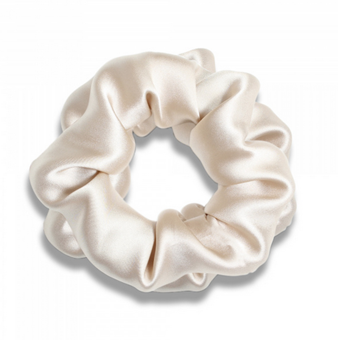 Pilō Silk Hair Ties 100% hedvábné gumičky do vlasů, 399 Kč
Pilō Silk Hair Ties 100% hedvábné gumičky do vlasů, 399 Kč