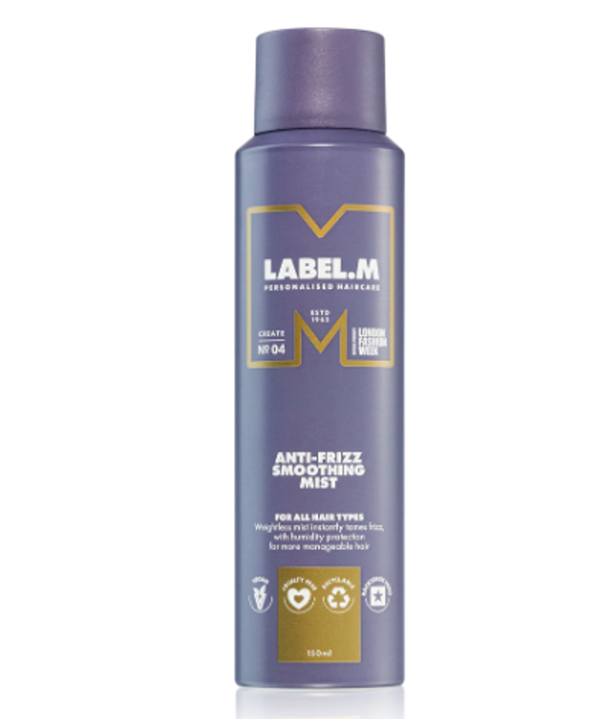 Mlha pro nepoddajné a krepatějící se vlasy, label.m, 898 Kč
Mlha pro nepoddajné a krepatějící se vlasy, label.m, 898 Kč