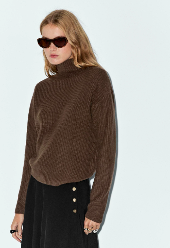 Rolák, Massimo Dutti, 2699 Kč
Rolák, Massimo Dutti, 2699 Kč