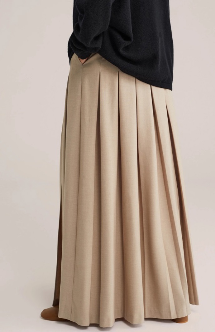 Plisovaná maxi sukně, WE Fashion, 2 589 Kč
