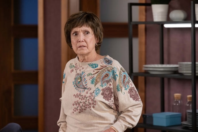 Nekonečný seriál Ulice sleduje dramatické osudy několika rodin žijících v sousedství
