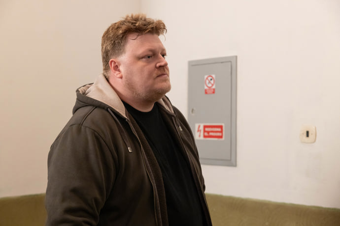 Nekonečný seriál Ulice sleduje dramatické osudy několika rodin žijících v sousedství
