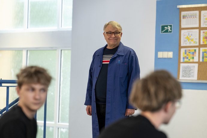 Nekonečný seriál Ulice sleduje dramatické osudy několika rodin žijících v sousedství
