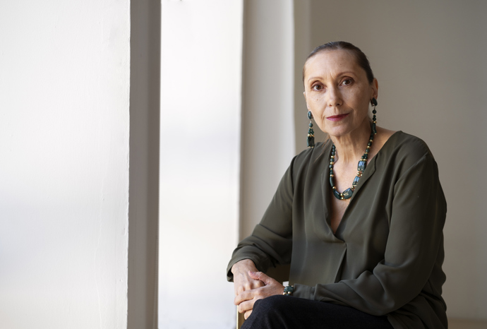 Paní Anna byla na svou dceru sama. Celý život počítala doslova každou korunu a nevěděla, co to je mít na účtu několik tisíc navíc. V penzi si přivydělávala, ale když to nešlo, musela zůstat doma.
Paní Anna byla na svou dceru sama. Celý život počítala doslova každou korunu a nevěděla, co to je mít na účtu několik tisíc navíc. V penzi si přivydělávala, ale když to nešlo, musela zůstat doma.