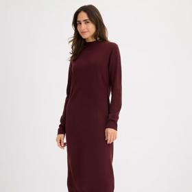

Blejzr z měkkého sametu, Bonprix, 1299 Kč


