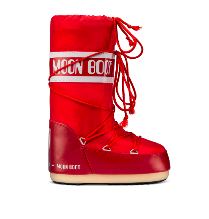 Sněhule Moon Boots, 3399 Kč. Prodává Sportisimo
Sněhule Moon Boots, 3399 Kč. Prodává Sportisimo