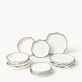 Sada porcelánového nádobí s vlnitým okrajem Bia, pro 4 osoby, 12 dílů, 4 149 Kč, Westwing Collection
