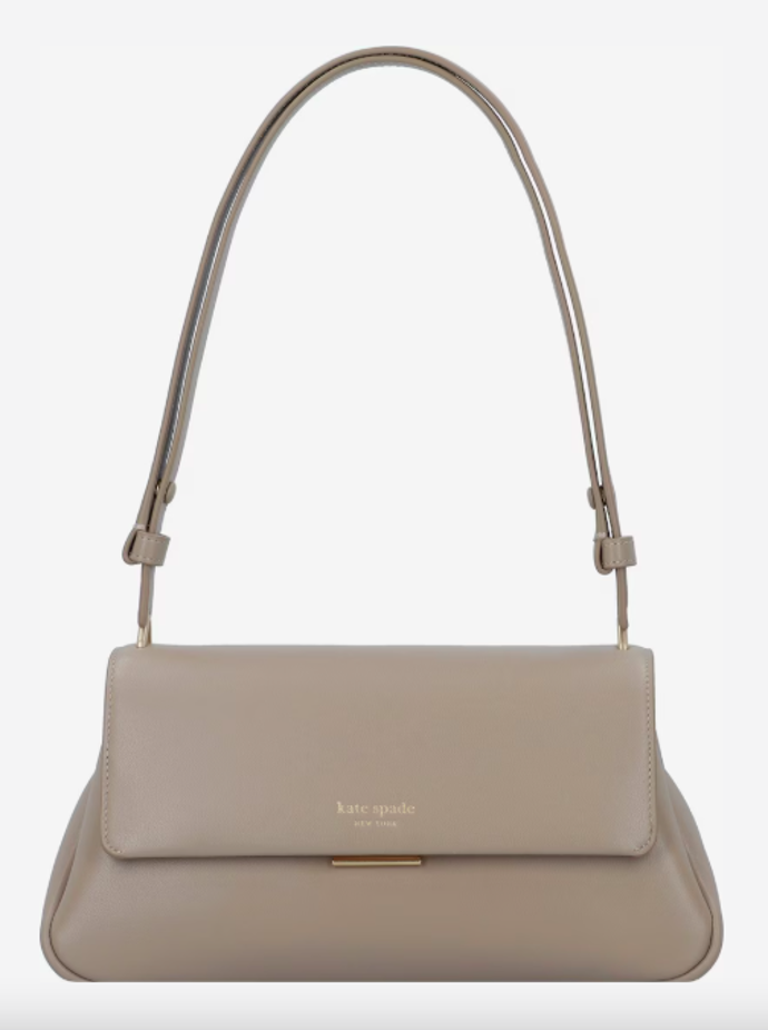 Malá kabelka Kate Spade, 5 499 Kč (původně 9 249 Kč), prodává About You
Malá kabelka Kate Spade, 5 499 Kč (původně 9 249 Kč), prodává About You