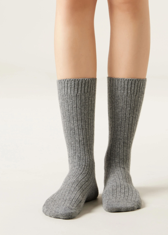 Ponožky s vlnou a kašmírem, Calzedonia, 179 Kč
Ponožky s vlnou a kašmírem, Calzedonia, 179 Kč