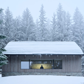 Projekt horské chalupy Na Kukačkách ze studia edit! architects dokazuje, že i v chráněné horské krajině lze spojit respekt k historii s odvahou moderního myšlení. 
