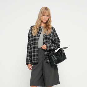 Široké bermudy, Vero Moda, 918 Kč
Široké bermudy, Vero Moda, 918 Kč