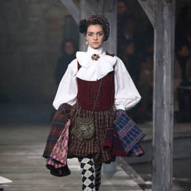 Argyle punčochy jsou letos trendy

