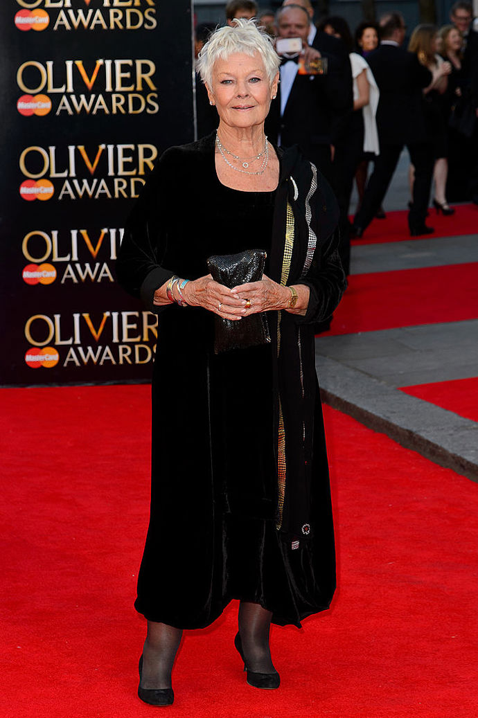 Judi Dench na udílení divadelních cen Olivier Awards v roce 2014.
