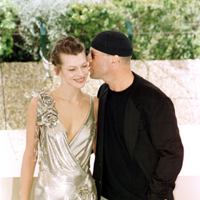 Krásné metalické šaty v Cannes 
