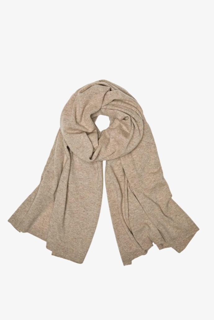 Vlněná šála, Massimo Dutti, 1 999 Kč
Vlněná šála, Massimo Dutti, 1 999 Kč