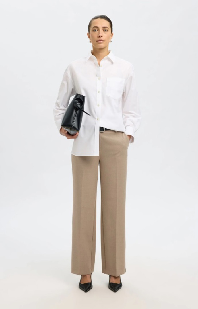 Kalhoty s vyšším pasem a puky, Selected Femme, 2 002 Kč
Kalhoty s vyšším pasem a puky, Selected Femme, 2 002 Kč