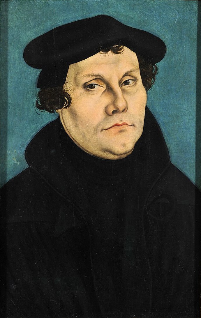 Martin Luther chtěl, aby víra patřila do každodenního života, ne jen do kostela. Stromek doma byl jedním ze symbolů tohoto přesunu.
