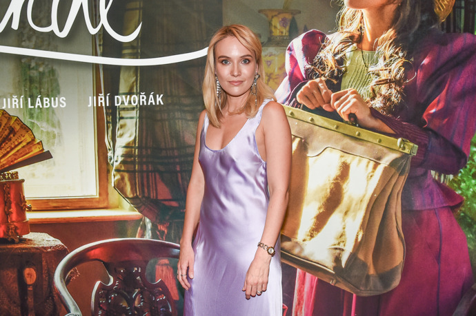 Tereza Ramba je aktuálně na blond. Světlejší odstín jí opravdu sluší!
Tereza Ramba je aktuálně na blond. Světlejší odstín jí opravdu sluší!