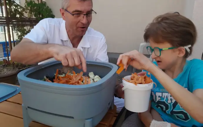 Ronja ráda dělá obyčejné věci.
Ronja ráda dělá obyčejné věci.