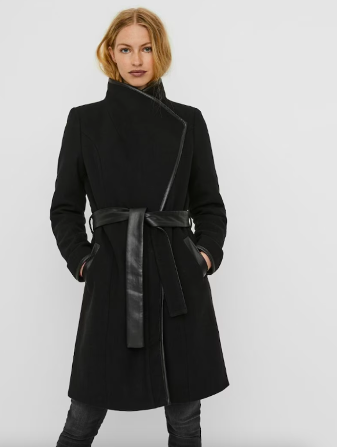 VERO MODA 1918 Kč
VERO MODA 1918 Kč