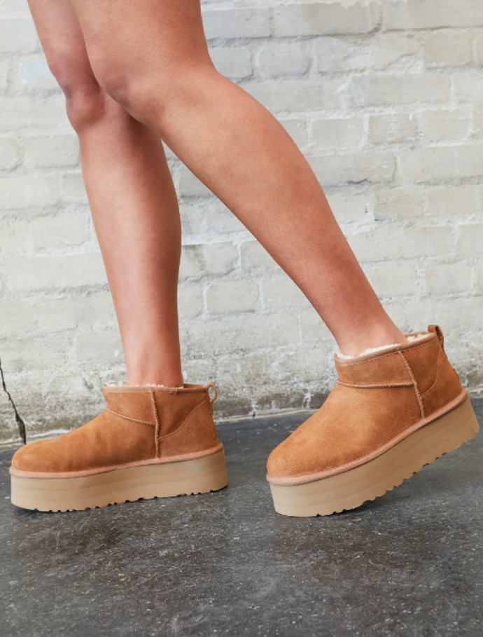 Boty, UGG, 4590 Kč
Boty, UGG, 4590 Kč