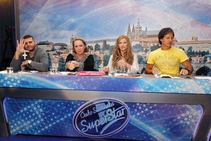 Helena zasedla také v porotě pěvecké show
