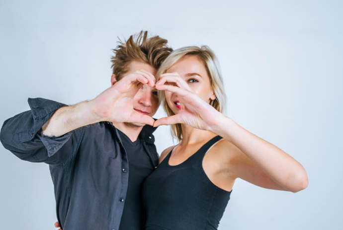 Důvodů může být mnoho. Odejít z partnerství, které vlastně funguje, jen proto, že někde za rohem čeká něco nového, však není o druhém z partnerů, jak se můžete mylně domnívat…
Důvodů může být mnoho. Odejít z partnerství, které vlastně funguje, jen proto, že někde za rohem čeká něco nového, však není o druhém z partnerů, jak se můžete mylně domnívat…