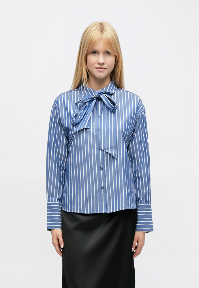 Košile s mašlí, Vero Moda / Zalando, 960 Kč
Košile s mašlí, Vero Moda / Zalando, 960 Kč