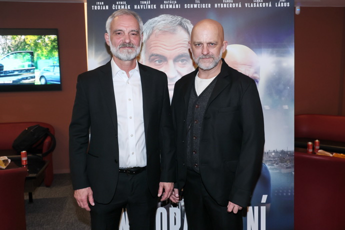 Trojan s Hynkem Čermákem na představení filmu Neporazitelní, ve kterém hraje Ivan trenéra
