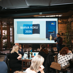 Tisková konference k odhalení barvy roku Dulux 2026
