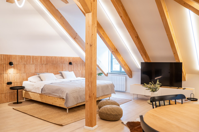 Momentálně už jsou k dispozici luxusní apartmány.
Momentálně už jsou k dispozici luxusní apartmány.