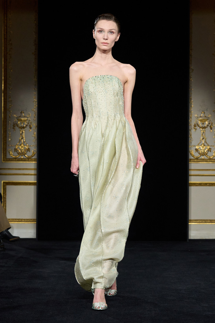 Armani Privé, jaro/léto 2026
Armani Privé, jaro/léto 2026
