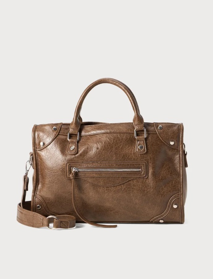 Taška, Gina Tricot, 1 200 Kč
Taška, Gina Tricot, 1 200 Kč